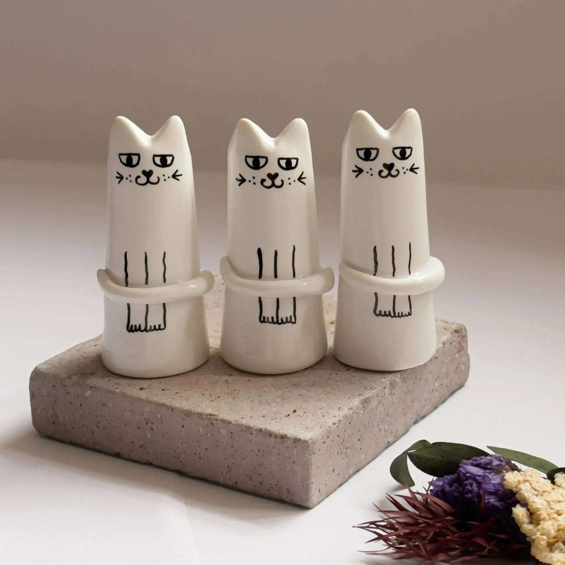 Rakuten - 猫の花瓶、3点セット猫の形の花瓶 | フラワーベーステーブルセンターピースの花瓶,テーブルセンターピース花瓶、かわいい樹脂花瓶、リビングルーム寝室棚用アートフラワー花瓶
