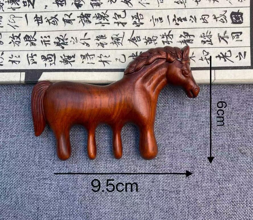 Massage - 天然木効果的なマッサージ経絡マッサージコーム 馬型　動頭皮刺激コームマッサージコーム粗歯頭皮ポイントマッサージブラシ ヘッドコーム ボディコーム 快適 便利白檀櫛ギフトボックス経絡マッサージ櫛馬年櫛元旦お土産お客様に新年のプレゼント