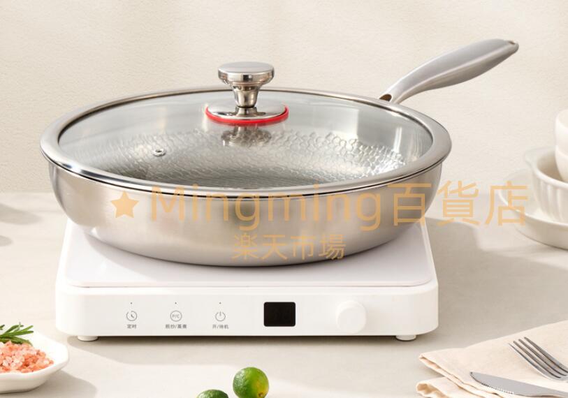 純チタンフライパン 26cm/28cm コーティングなし ハンマー加工で焦げ付きにくい 軽量 ガス直火対応 断熱取っ手 食洗機対応 アウトドア 一人暮らし ステーキ 朝食調理ハスの葉模様加工の多層ステンレスチタンフライパン。化学コーティング不使用で剥がれる心配なし