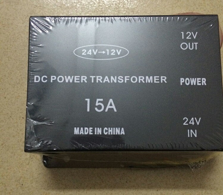 DC-DC コンバーター 24V → 12V 15A 変圧器 3極電源 メモリー付き トラック 用品 電気変圧器 変換機 電圧変換 バックアップ電源付き 各種保護回路搭載