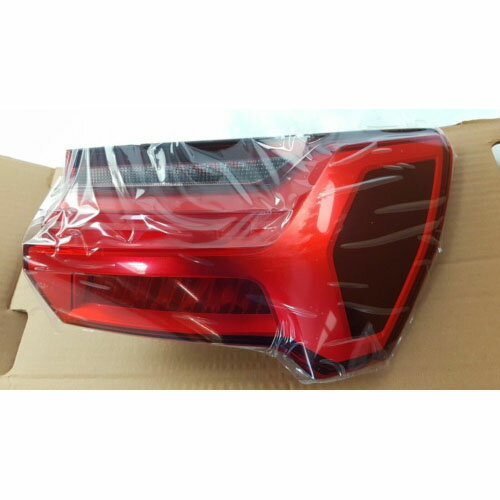 アウディ Audi A6 C8 2019-2023 LED テールランプ 右 外側　ブレーキ ランプ　セダン アバント 4K5945224 4K5945224A 4K5945224B 4K5945224C 4K5945224D