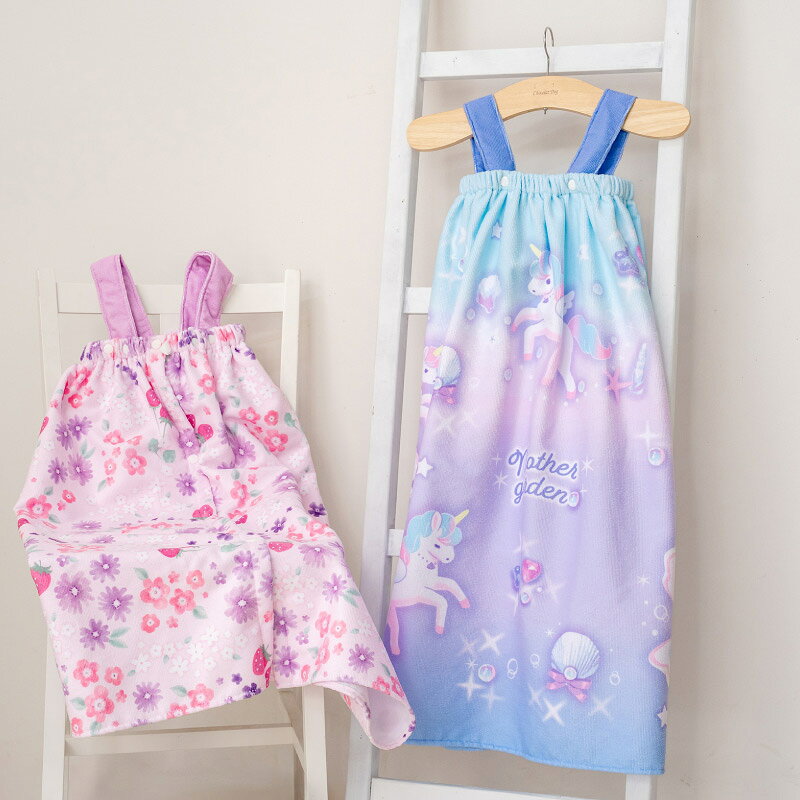 マザーガーデン&ペットパラダイスのマザーガーデン 水泳 ラップタオル 80×120cm 肩ひも付き 《ユニコーン/野いちご》 水泳タオル プールタオル お着替えタオル 巻きタオル プール タオル バスタオル マイクロファイバー 水遊び グッズ スイミング 水泳 海水浴 女の子 かわいい 保育園 幼稚園 小学生｜アングル2