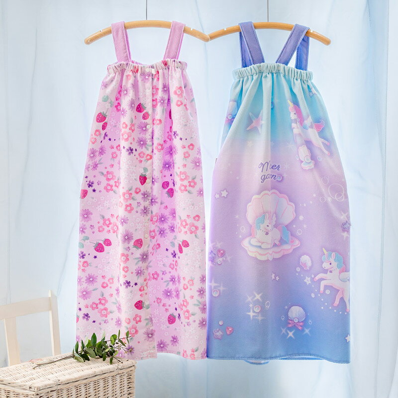 マザーガーデン&ペットパラダイスのマザーガーデン 水泳 ラップタオル 100×130cm 肩ひも付き 《ユニコーン/野いちご》 水泳タオル プールタオル お着替えタオル 巻きタオル プール タオル バスタオル マイクロファイバー 水遊び グッズ スイミング 水泳 海水浴 女の子 かわいい 小学生 中学生 ジュニア｜アングル2