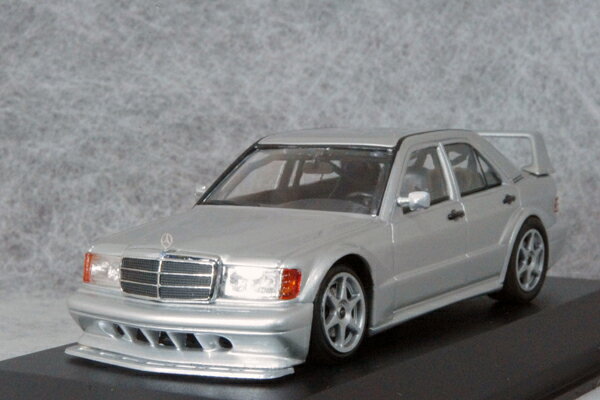 ミニチャンプス 1/43 (マキシ）スケール ミニカーメルセデス ベンツ 190E 2.5-16 エボ 21990年 シルバー