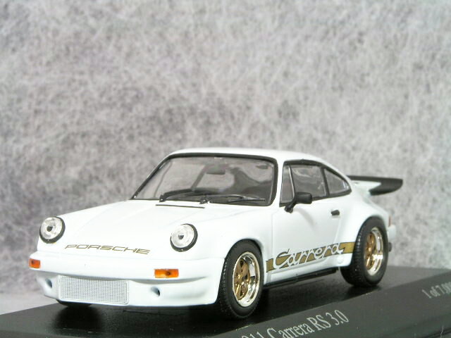 珍しい ポルシェ ミニチャンプス 911 1/43 2005 クーペ 4S カレラ 乗用車