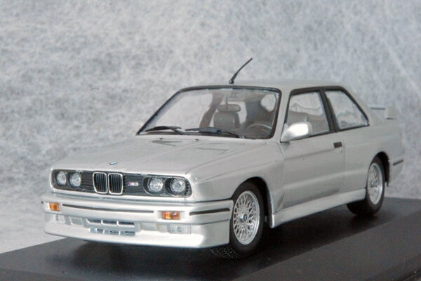 ミニチャンプス 1/43 (マキシ）スケール ミニカーBMW M3 ( E30 )1987年 シルバーMINICHAMPS BMW