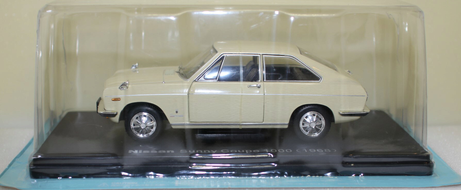 Rakuten - USED 未開封ブリスター破損 1/24 国産名車コレクション 日産 サニー クーペ 1000(1968) 240001032585