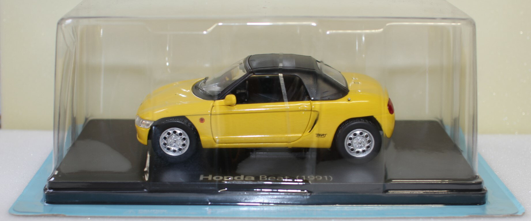 Rakuten - USED 未開封 1/24 国産名車コレクション ホンダ ビート 1991 240001033257