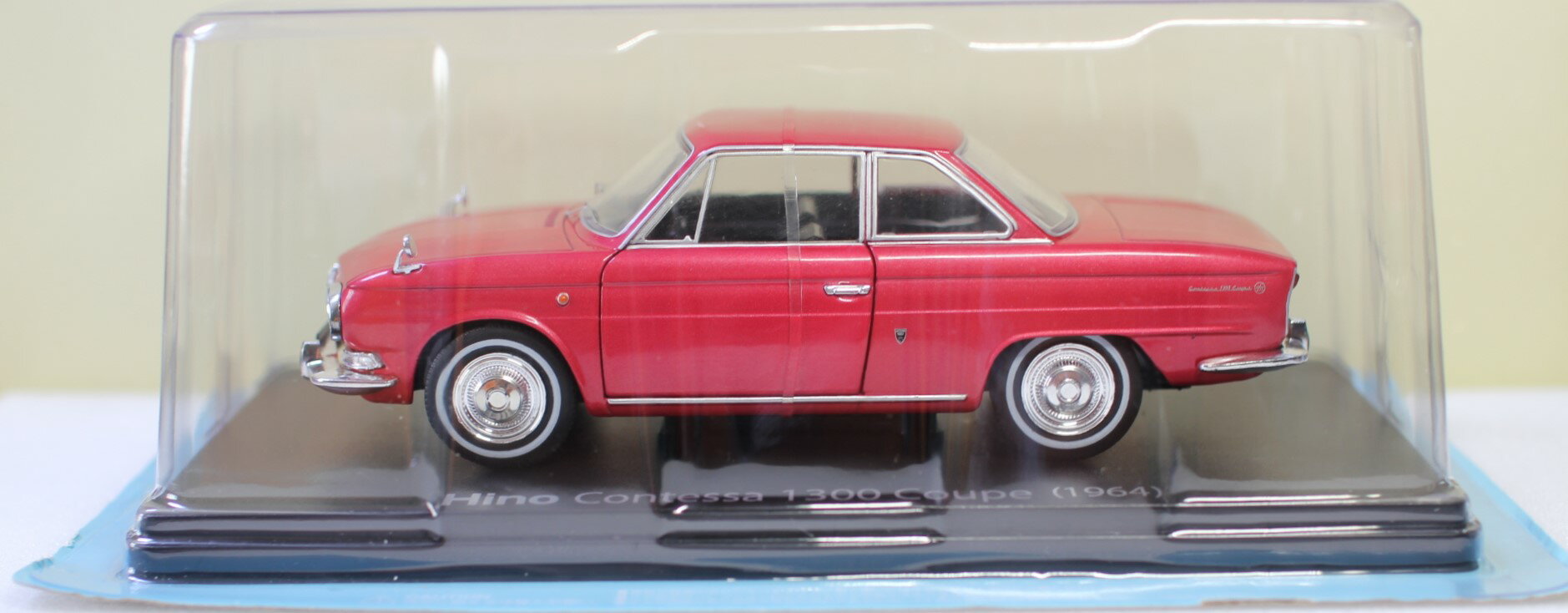 Rakuten - USED 未開封 1/24 国産名車コレクション 日野 コンテッサ 1300クーペ 1964 240001033259