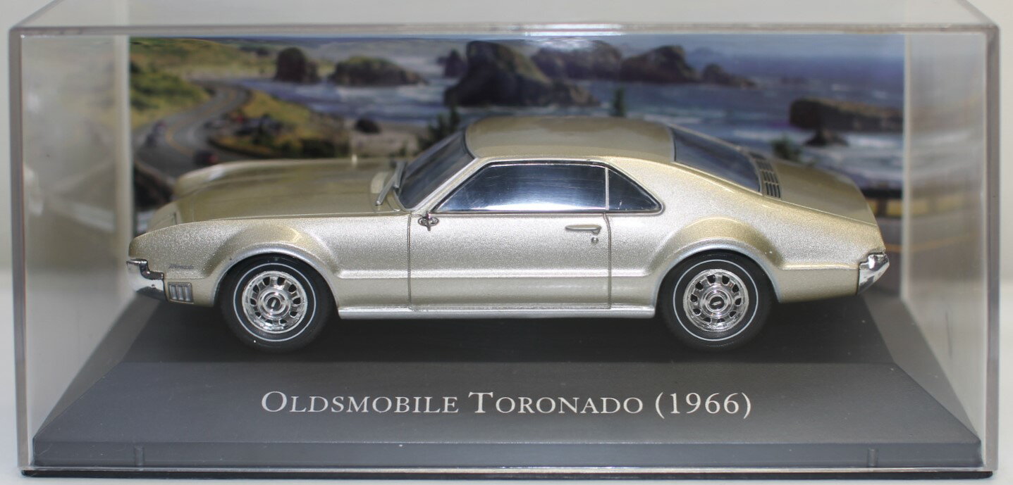 Rakuten - USED 未開封 1/43 アメリカンカー コレクション オールズモビル トロネード 1966 240001033499