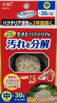 生きたバクテリアが汚れを分解・魚のフンや残餌など、水の汚れとなるゴミを分解する「汚れ分解バクテリア」を、独自製法で生きたまま休眠状態でブロックに封入しました・水槽に入れるだけで多孔質なブロックに封入したバクテリアが活性化、増殖し、汚れを分解して透明感のある水を保つので、水換え・掃除の手間が減ります・バクテリアがしっかり働くように表面積が大きいアーチ形状にしました【分類】観賞魚用品用具【材質】軽石、白色セメント、ゼオライト、バチルス属細菌(バチルスプミルス）、顔料【原産国または製造地】日本 メーカー ジェックス　株式会社 対象 観賞魚　