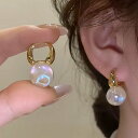【50%OFFクーポンで,945円】人魚の涙 パールピアス レディース 上品 人魚姫フェイクパールピアス きれいめ アクセサリー 韓国ファッション 大人かわいいフープピアス 虹色 人気ピアス 小物 miniministore 21SHIPIN-087
