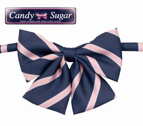 ブランド Candy Sugar キャンディーシュガー 商品説明 かっちりとした型の定番タイプの、 スクールリボン。 ストラップ部分は同素材使用ですので、 めいいっぱい伸ばしてもかわいい♪ サイズ タテ13cm×ヨコ14cm（ストラップの長...