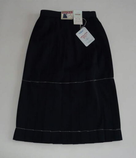 紺スカート(ウール15%) 車ヒダ24本 8520富士ヨット学生服 セーラー服 紺スカート(ウール15%) 車ヒダ24本 8520富士ヨット学生服 セーラー服