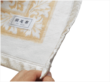 「訳あり」シルク毛布(毛羽部分)シルク100% 吸湿性、保温性 優れております。(毛羽落ちのお掃除お手入れ必要です)通常価格3,980円→2,980円 大幅値下げ中!