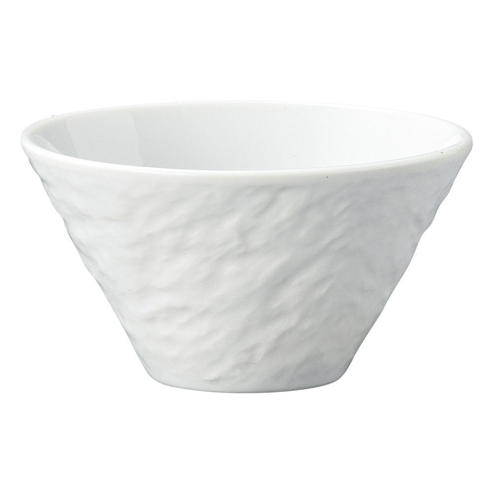 ・商品番号：s0318-0643 ・サイズ（約）：11.4×6.3cm ・容量（約）：340cc ・商品画像の小物はイメージです。商品には含まれません。 【中華食器/ボール/ボール 10cm〜20cm】【カラー：ホワイト系】【形状：正円】【サイズ：小小】 11111111 「みんなの倉庫」ではプロの料理人向けに業務用食器を豊富に取り揃えております。 居酒屋、レストラン、カフェ、喫茶店、ラーメン店、中華料理店、焼肉店、割烹料理店、そば・うどん店、すし店、和食店、イタリア料理店等の飲食店や食堂、ホテルや旅館等の宿泊施設向けアイテムを美濃焼の産地より販売中。 見た事のある定番の食器はもちろん、最新のモダンでおしゃれな食器から、どこか懐かしいレトロスタイルな食器など種類を豊富に取り揃えていますので、お店の雰囲気に合わせて食器のチョイスが可能。 美濃焼をはじめ、有田焼や萬古焼、信楽焼も取り扱っています。 プロ仕様のおしゃれな食器をご家庭でもお楽しみください。 自宅で外食気分が味わえる本格的な食器はいかがですか？ 通常はカフェやレストラン等の飲食店やホテル、旅館で使用されるプロ向けの業務用食器です。 「おうちごはん」や「家飲み（宅飲み）」にもおすすめの食器も豊富に揃っていますのでこの機会に「おうち時間」をうつわと共にお楽しみください。
