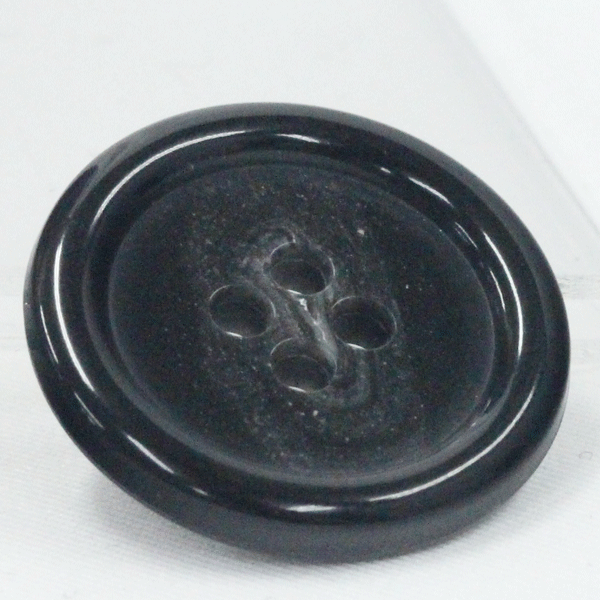 ボタン プラスチックボタン 1個入 濃グレー 水牛調 ボタン カラー サイズ豊富 11.5mm 13mm 15mm 18mm 20mm 23mm 25mm 29mm シャツやスーツ コートまで普段着におすすめです シャツ ブラウス ジャケット スーツ袖向 ボタン 手芸 通販 mint-mint-10014802 assure(アシュレ) サンプル画像3