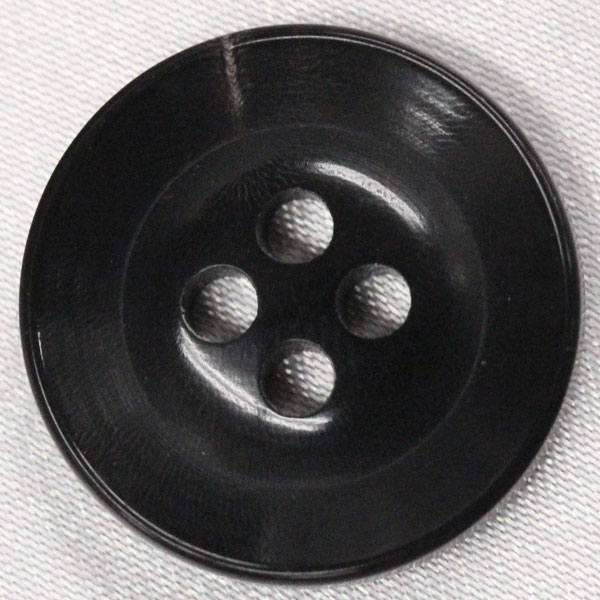 ボタン 本水牛ボタン 20mm 1個入 ブラック 表4つ穴 つやあり 天然素材ひとつ ひとつ違う色 柄は本物の証 ジャケットやスーツ コートまで