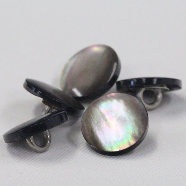 ボタン 貝ボタン シェルボタン 黒蝶貝 1個入 10mm 11.5mm 13mm 裏側に金属の足がついた 裏足ボタン 黒蝶貝を使った天然貝釦手作り 手芸 釦付け替え に