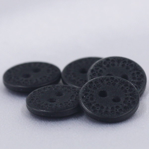 ボタン シャツボタン 黒 ブラック 1個入 11.5mm,13mm 花柄を入れたこだわりボタン プラスチック 二つ穴..