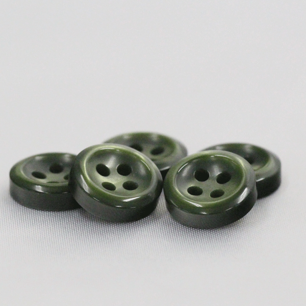 ボタン シャツボタン 11.5mm 緑 10個入 表四つ穴 割れ 欠けに強いプラスチック シャツ ブラウス向 薬品 熱 圧力 衝撃 引っ張りに強い安心性能のボタン 手芸 通販