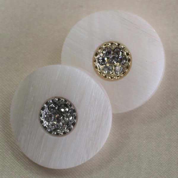 宝石のような輝きのボタン　Jewel　IV　(IV092-N01　18mm）6個セット