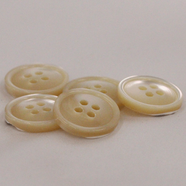 ボタン 貝ボタン シェルボタン 高瀬貝 生成 15mm 表四つ穴 1個入 シャツやブラウス...