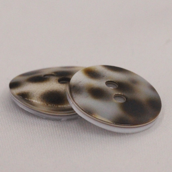 ボタン 貝ボタン シェルボタン 水玉模様 23mm 1個入 サイズ豊富 天然素材 より天然の風合いを維持させるために裏皮を残した状態で加工行いました ハンドメイ...