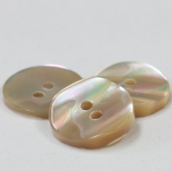 ボタン 貝ボタン シェルボタン 23mm 1個入 天然貝 個性豊かな貝ボタン サイズ豊富 天然素材 より天然の風合いを維持させるために裏皮を残した状態で加工行い...