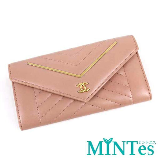 Chanel シャネル ココマーク 二つ折り長財布 ピンク系 ラムスキン レザー サーモンピンク ステッチ スタイリッシュ 【中古】 Chanel シャネル ココマーク 二つ折り長財布 ピンク系 ラムスキン レザー サーモンピンク ステッチ スタイリッシュ 【中古】