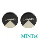 Chanel シャネル ロゴ イヤリング ブラック メタル アクセサリー ワンポイント デイリー お出かけ シンプル ツートン 【中古】