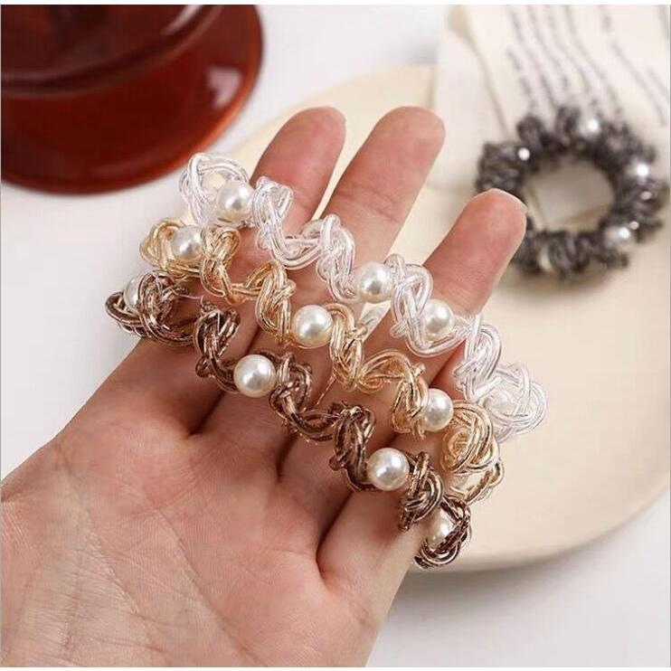 ヘアゴム パールinランダムデザインスプリングヘアゴム 防水 プールサイド ブレスレット 小さめ ビーズ ヘアアレンジ