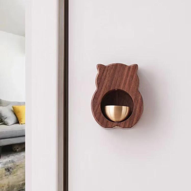 玄関 ブナ 優しい音 冷蔵庫 おしゃれ ナチュラル ドアチャイム ドアベル 呼び鈴 天然木 ホーム 銅 ブナ 店舗 ドアベル ねこ クルミ ベル チャイム マグネット 真鍮 銅 猫 キャット ドア ネコ ネコグッズ ドアベル 開き戸 引き戸 鈴 木製 呼び鈴 [2]