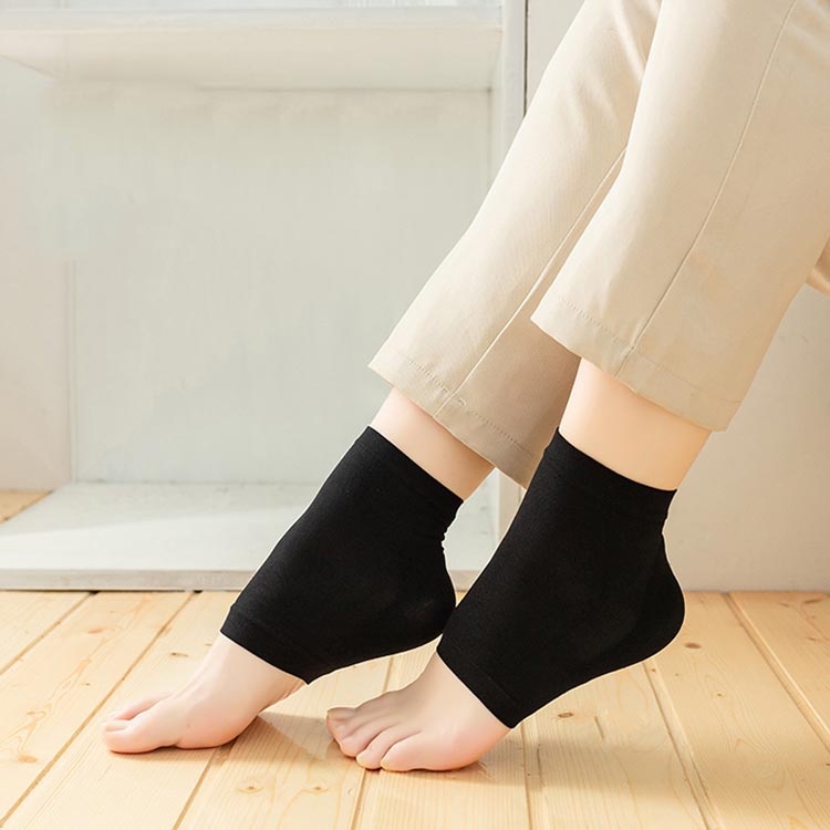 かかとケア かかと保護 美脚 ソックス かかとつるつる 保湿 3足セットでネット付き かかとサポーター ひび割れ対策 角質ケア ツルツル かかと 3足セットでネット付き 角質 インソール ささくれ割れ 履くだけ簡単 送料無料 カカトケア