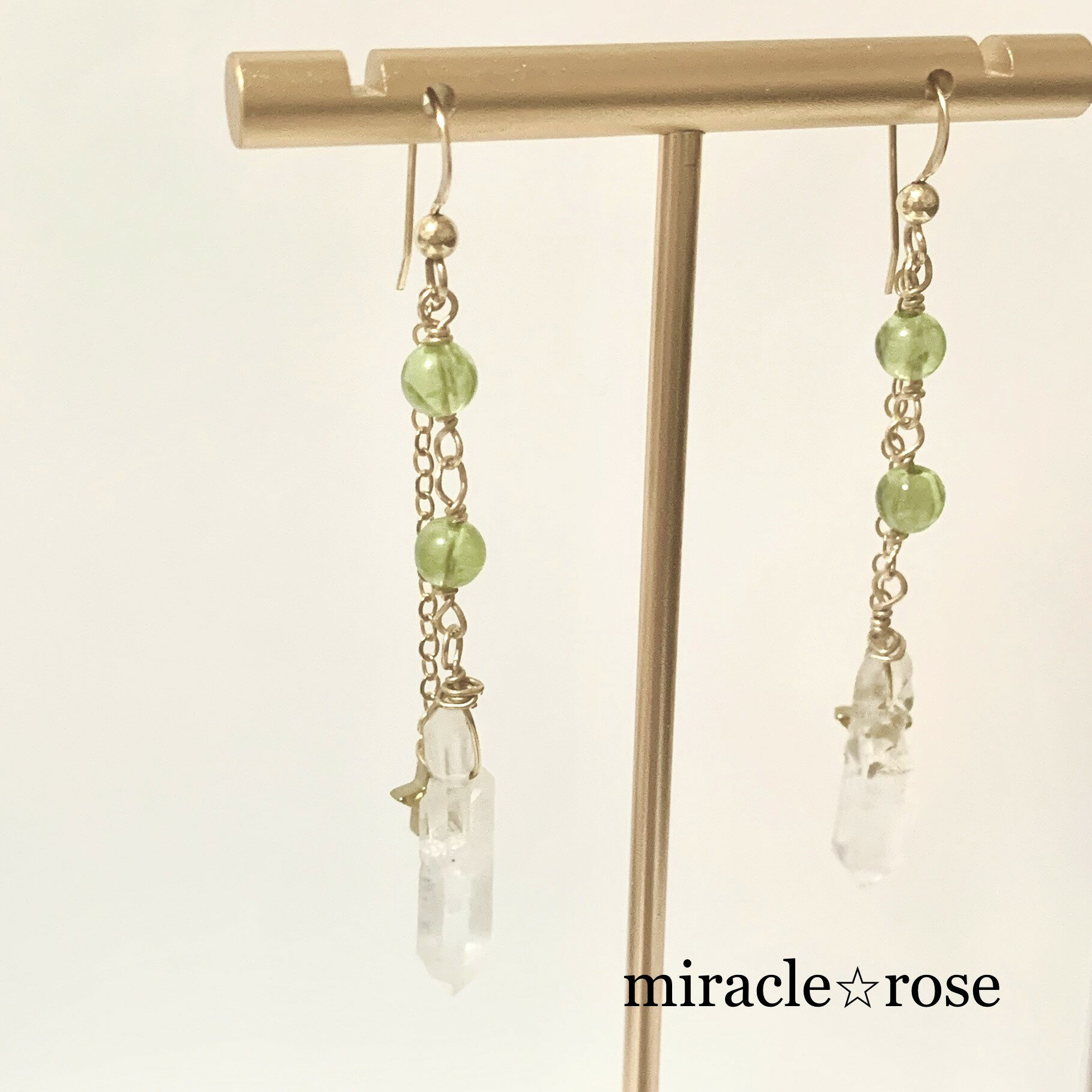 光の守護星ペリドットと星型ヘマタイ...