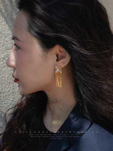 レトロ タッセル パールピアス 夏 パールイヤリングピアス 上品 個性 レトロ タッセル パールピアス 夏 パールイヤリングピアス 上品 個性