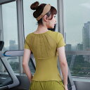 レディース スポーツ フィットネス トレーニング ウェア ジム ファッション レディース ヨガ 服 半袖 メッシュ 通気性 トップス 夏 ランニング セクシー 美しい ストラップ 胸パッド