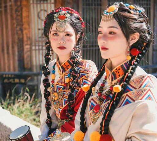 パフォーマンス アクセサリー 民族 ダンス ジュエリー ネックレス イヤリング エスニック アクセサリー 眉 ペンダント ミャオ族 額 チェーン トラベル ジュエリー パフォーマンス アクセサリー 民族 ダンス ジュエリー ネックレス イヤリング エスニック アクセサリー 眉 ペンダント ミャオ族 額 チェーン トラベル ジュエリー