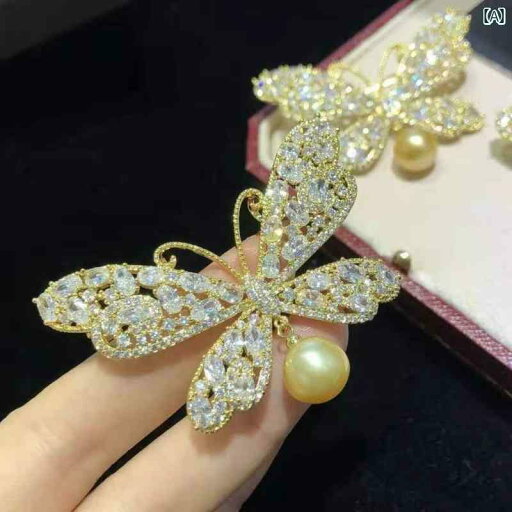 ブローチ セレモニー レディース おしゃれ 上品 シェルビーズ 高級感 女性 コサージュ パール セーター ピン スーツ 精巧 大きい バッジ 高級感 ブローチ セレモニー レディース おしゃれ 上品 シェルビーズ 高級感 女性 コサージュ パール セーター ピン スーツ 精巧 大きい バッジ 高級感