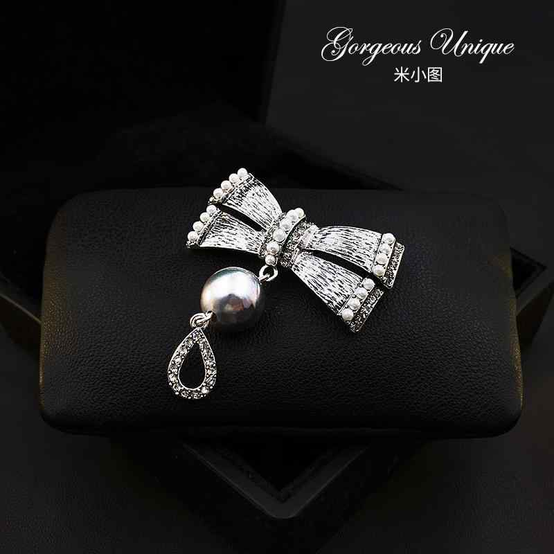 ブローチ レディース 上品 エレガント レトロ 蝶 ネクタイ 風 タッセル 衿 コサージュ ピン アクセサリー ファッション 装飾品 ジュエリー