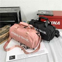 バッグ ショルダー 斜め クロス ボディ スポーツ 旅行 ハンド 荷物 ケース 小物 軽量 大容量 多 防水 収納 トラベル 肩掛け カジュアル 雑貨 メンズ ...