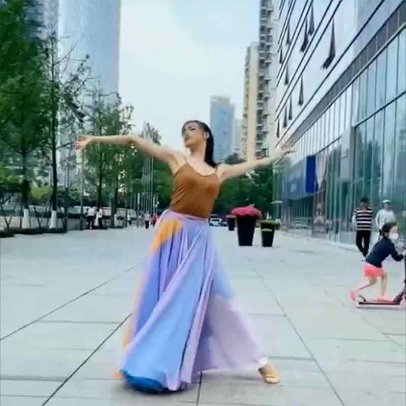 ダンス 衣装 民族舞踊 レディース 大人 多層スカート 舞踊 芸術 パフォーマンス モダン レディース ロングスイングスカート 練習 エレガント