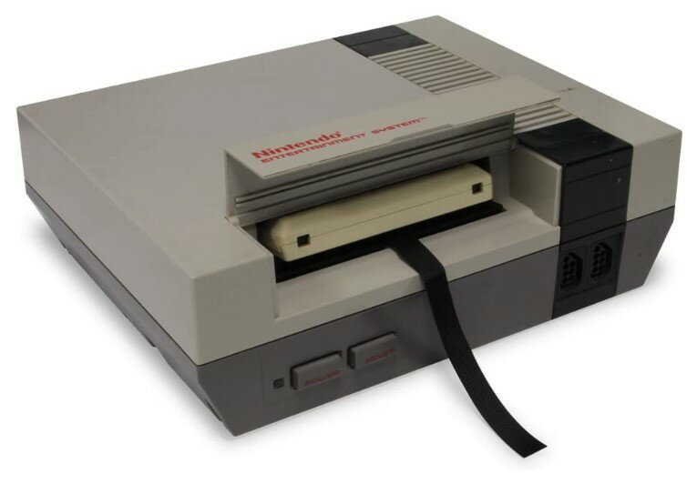 ファミコン アダプター Hyperkin 60 to 72 Pin Famicom to NES Adapter 輸入品【新品】