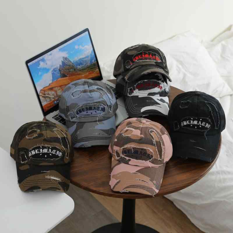 ・カテゴリ: ベースボールキャップ・柄: 英字・トップスタイル: ドーム型・つばのスタイル: カーブつば・カラー展開: ホワイト.ピンク.ブルー.グレー.カーキ.ブラック・サイズ: 調節可能・機能: 通気性.日除け・主な素材含有量: 21%〜30%・スタイル: 個性的.ボーイフレンド風.クール系・主な素材: コットン・加工: サテン織り