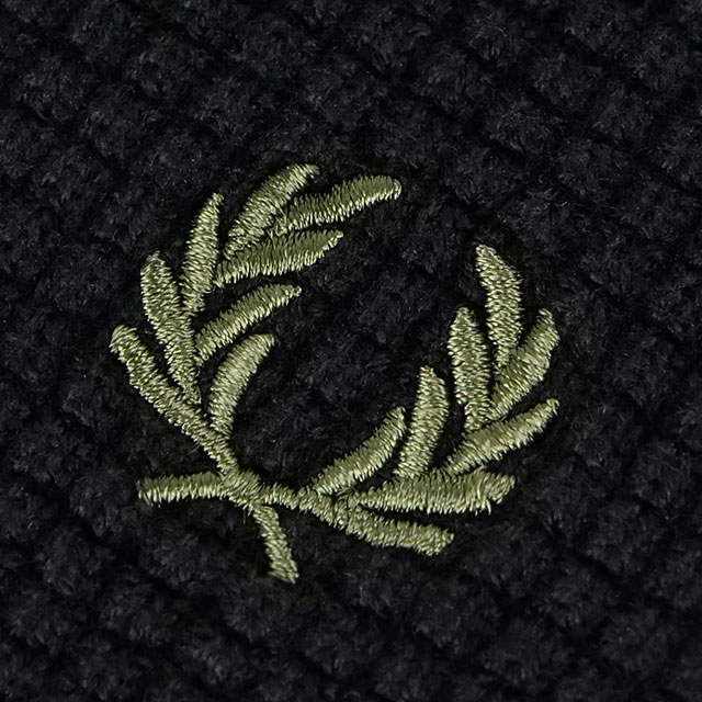 ��40%OFF/SALE�ۥե�åɥڥ꡼ FRED PERRY ��åե�˥åȥ������� [C8150-102 FW24]���ե�åɡ��ڥ꡼ FREDPERRY WAFFLE KNIT SCARF ��󥺡���ǥ����� ��ʪ ���������꡼ �˥åȥޥե顼 �ɴ� BLACK��ts�ۡ�e�� �����谷Ź