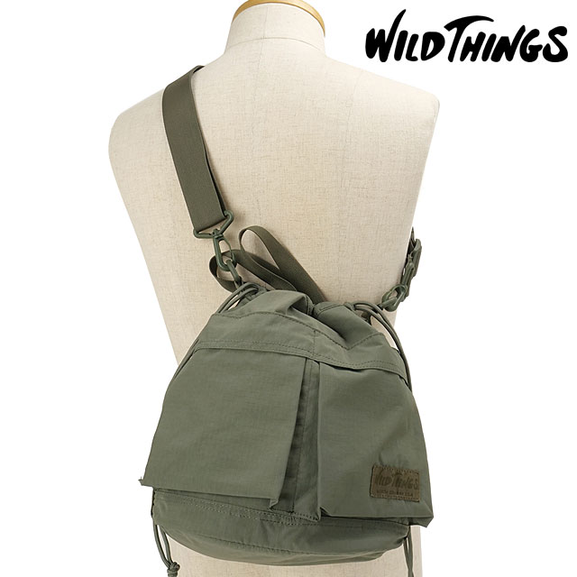 ワイルドシングス WILD THINGS ショルダーバッグ スクイーズ ショルダー [W7020 FW26] 10L SQUEEZE SHOULDER メンズ・レディース ユニセックス 鞄 巾着バッグ ワンショルダー ミリタリー グリーン Khaki 正規取扱店 mischief-10108191 mischief シューズ&アパレル パッケージ画像