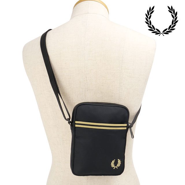乐天商城 - フレッドペリー FRED PERRY ティップドテープスモールサイドバッグ [L2809-102 SS26] 1L TIPPED TAPE SMALL SIDE BAG メンズ・レディース ユニセックス 鞄 ショルダーポーチ ブラック BLACK 正規取扱店