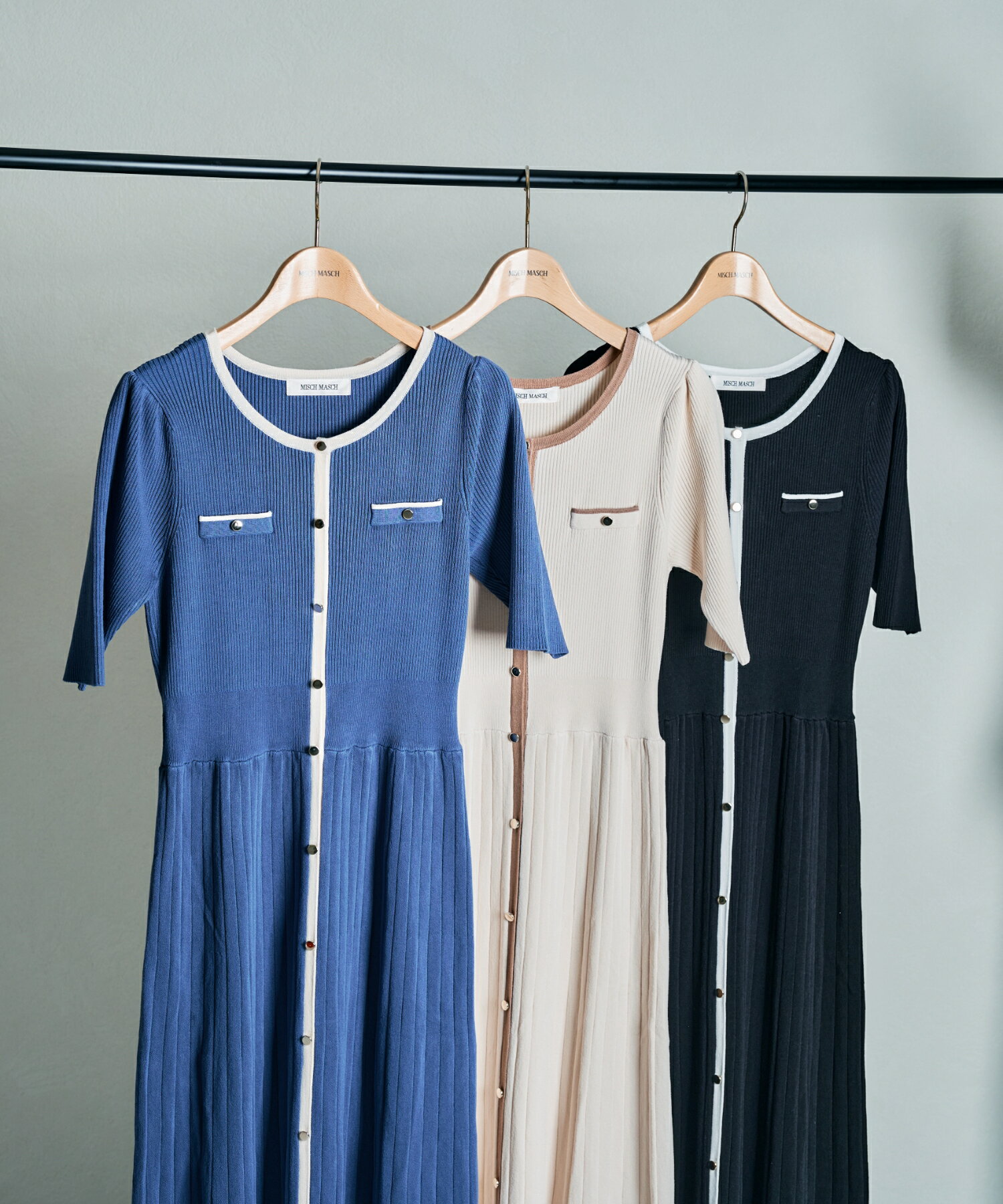 【50%OFF】【定価14,300円→7,150円】【2025春夏アイテム】クルーネック配色ニットワンピース/MM527409 MISCH MASCH ミッシュマッシュ 公式 送料無料 1枚で決まる 春ワンピ 夏ワンピ 半袖 大人ワンピ 半袖ワンピースのサムネイル