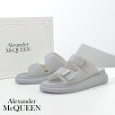 ■商品名 ALEXANDER McQUEEN サンダル ラバーサンダル ロゴ メタル グレー クリアグレー メンズ ブランド 663563 ■サイズ 40.5(日本サイズ:約25.5cm)41(日本サイズ:約26cm)41.5(日本サイズ:約26.5cm)42(日本サイズ:約27cm)42.5(日本サイズ:約27.5cm) ■状態 新品 ■素材 ゴム・ラバー ■仕様 ニューアイボリーのラバー スライド。立体的なAlexander McQueenのシグネチャーロゴ、シルバーのハードウェア、オーバーサイズドラバーソールが特徴的。メタルハードウェアのバースライドとAlexander McQueenのシグネチャーロゴの刻印が施された、ラウンドトゥシルエットの一足。 ＞ ALEXANDER McQUEENのアイテム一覧を見る ＞ カートを見る ＞ 会社概要について【ALEXANDER McQUEEN アレキサンダーマックイーン】