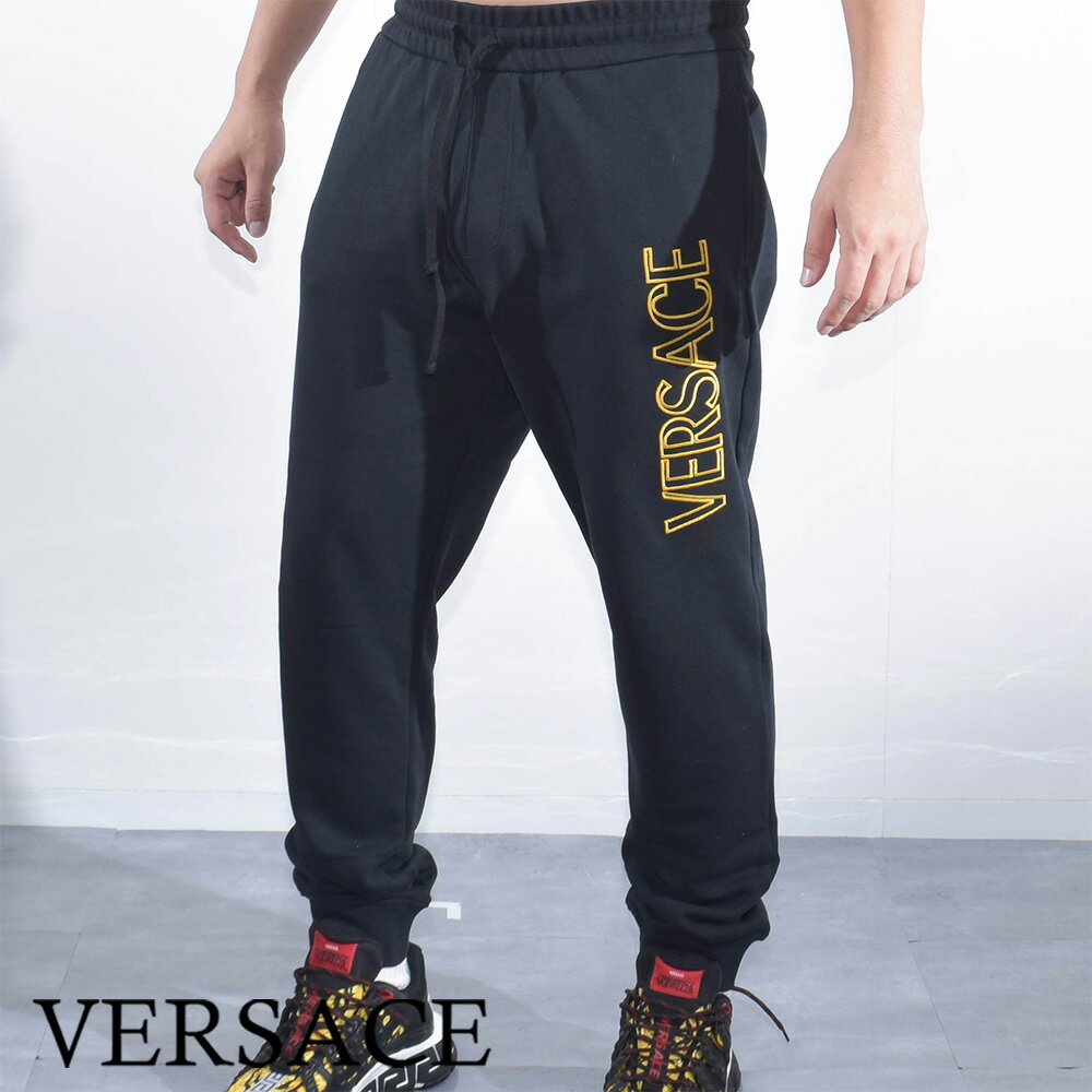 ヴェルサーチ スウェットパンツ 刺繍 中抜き ロゴ 裏毛 メンズ セットアップ VERSACE ブランド 1011845 ブラック 黒 ゴールド